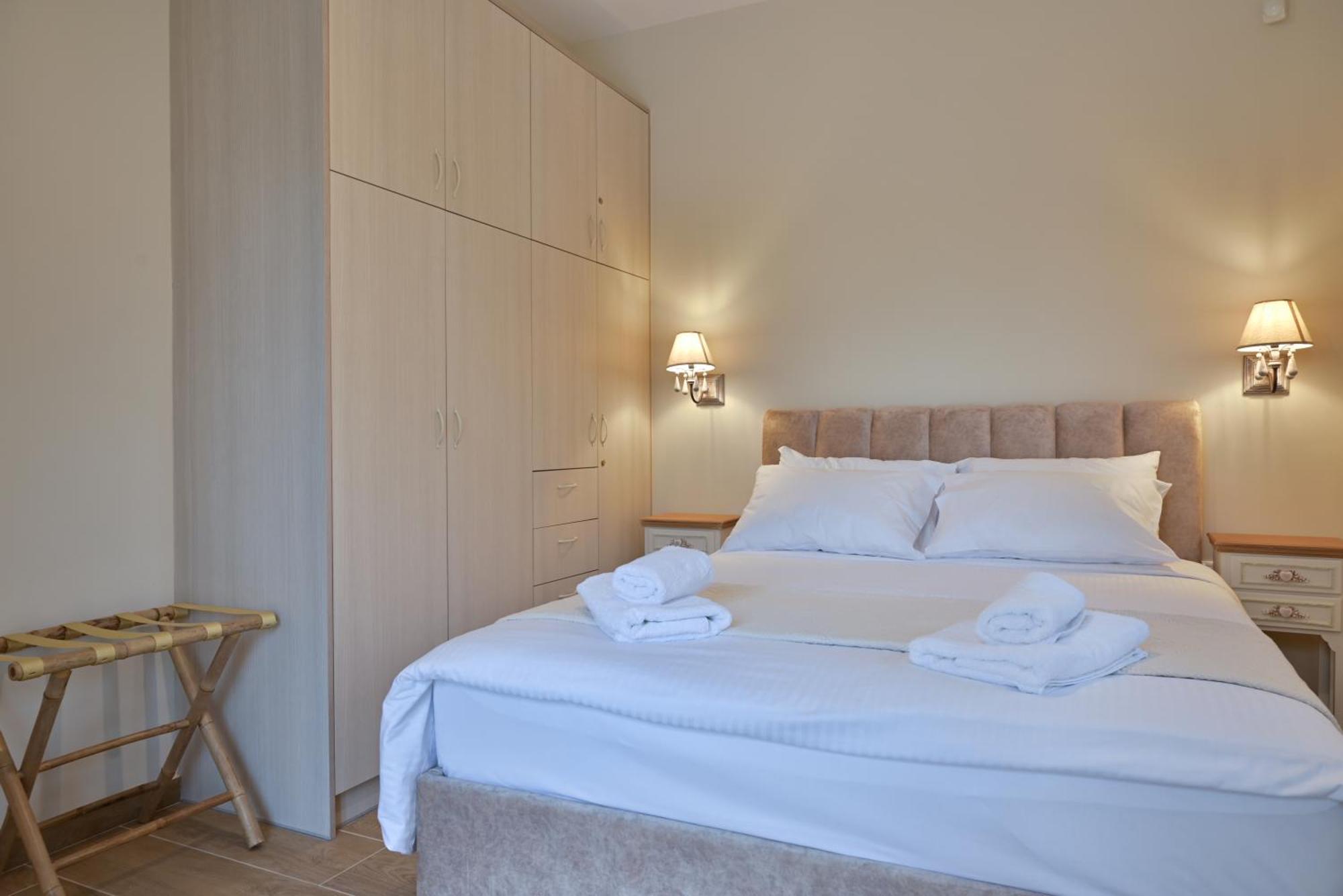 Efmar Exclusive Residences Gythio Zewnętrze zdjęcie